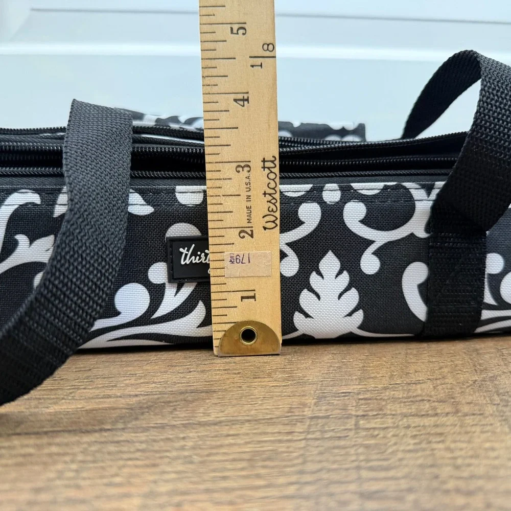 Thirty-One Perfect Party Set Insulated Casserole Carrier Vintage Damask NWT